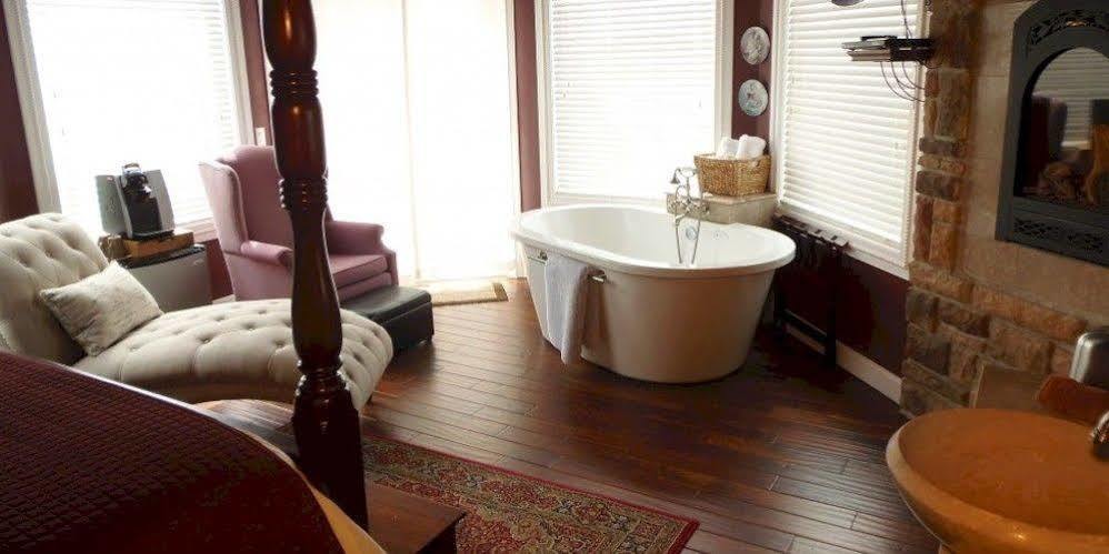 Collins Inn & Seaside Cottages (Adults Only) オーシャン・ショアーズ エクステリア 写真