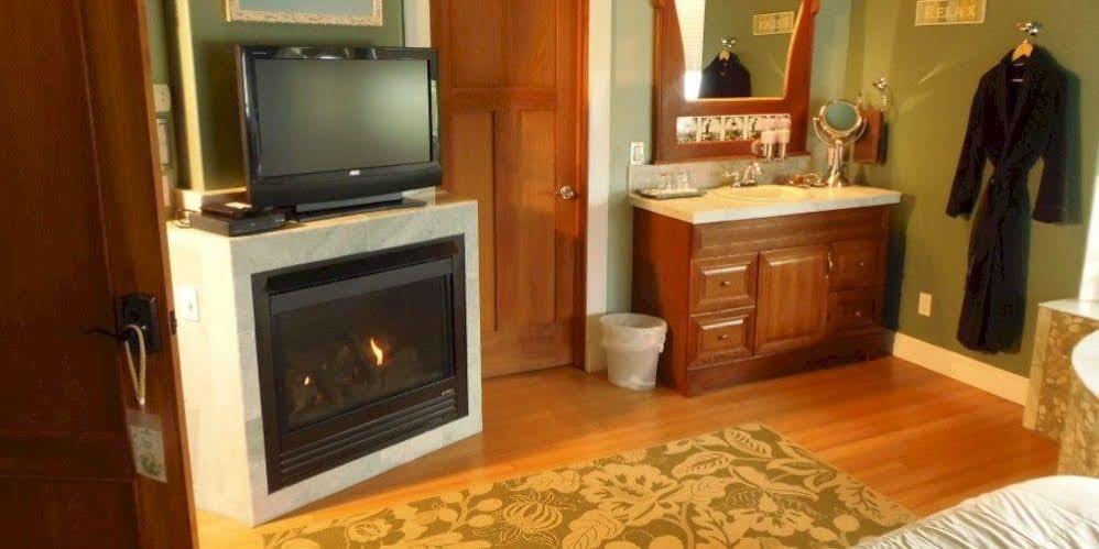 Collins Inn & Seaside Cottages (Adults Only) オーシャン・ショアーズ エクステリア 写真