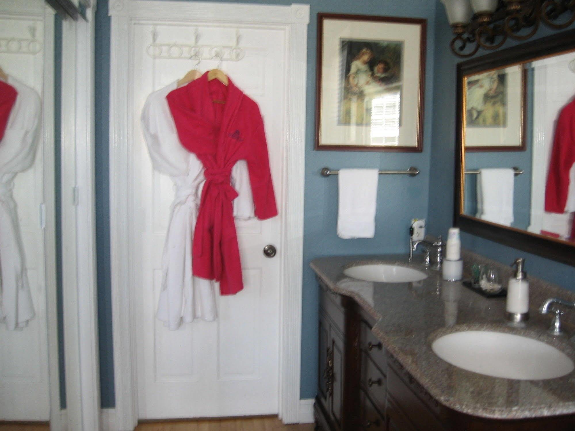 Collins Inn & Seaside Cottages (Adults Only) オーシャン・ショアーズ エクステリア 写真
