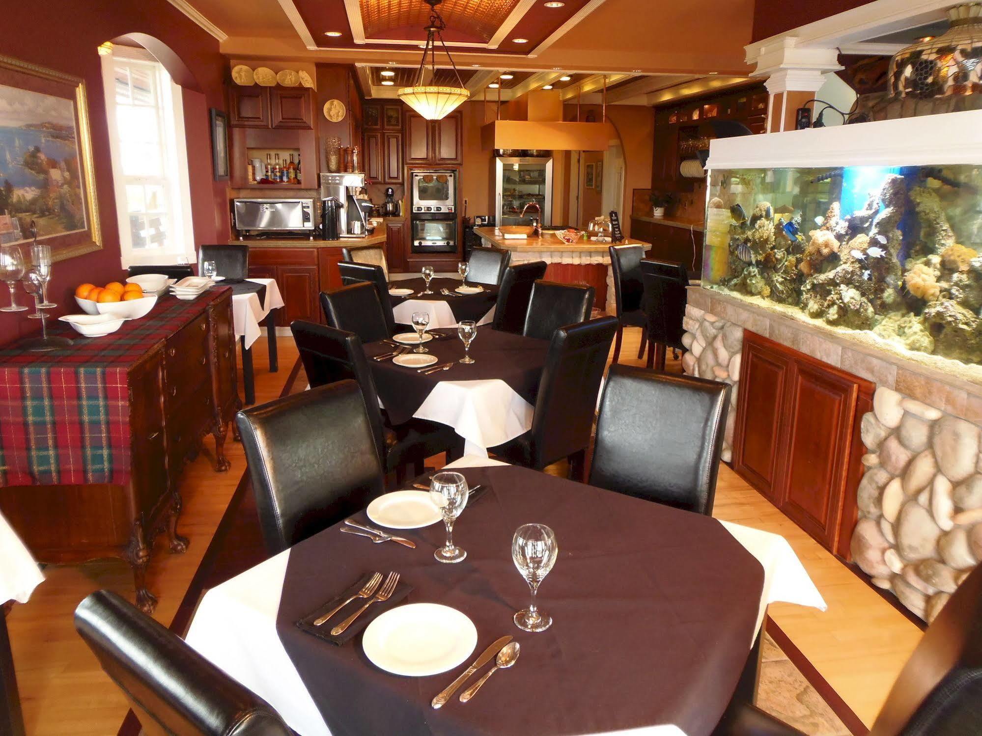 Collins Inn & Seaside Cottages (Adults Only) オーシャン・ショアーズ エクステリア 写真